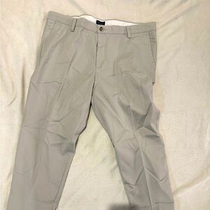 Van Heusen dress pants great condition